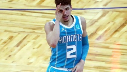 mk体育官网-【圆桌】常规赛奖项预测：一人有望收获两大荣誉？