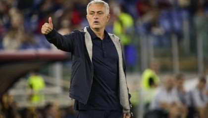 mk体育官网-穆里尼奥：想方设法上诉红牌 罗马争冠军需要时间