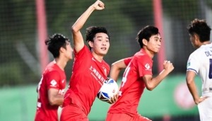 中乙联赛第24轮 上海海港富盛经开2比2战平广州蒲公英德桦绿建